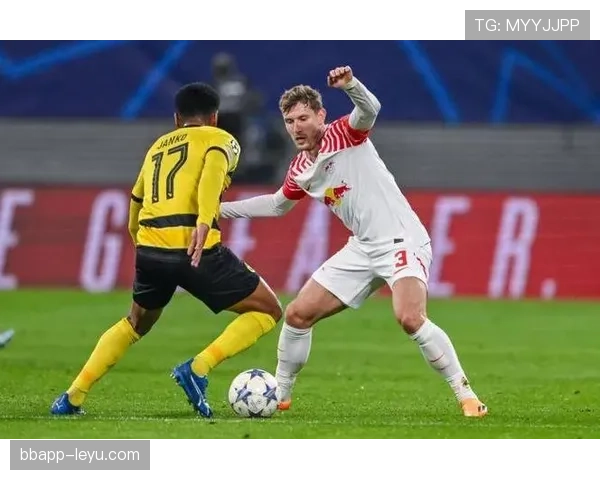 奥格斯堡攻防均衡奏效,德甲关键战取胜状态回暖 奥格斯堡攻防均衡奏效,德甲关键战取胜状态回暖