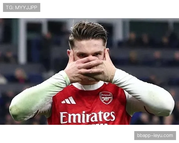 杰克·克拉克英超赛季表现抢眼,助球队豪取连胜 杰克·克拉克英超赛季表现抢眼,助球队豪取连胜