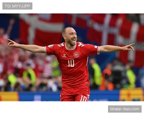 回顾欧洲杯：传奇球星闪耀赛场，激情岁月铸就辉煌篇章