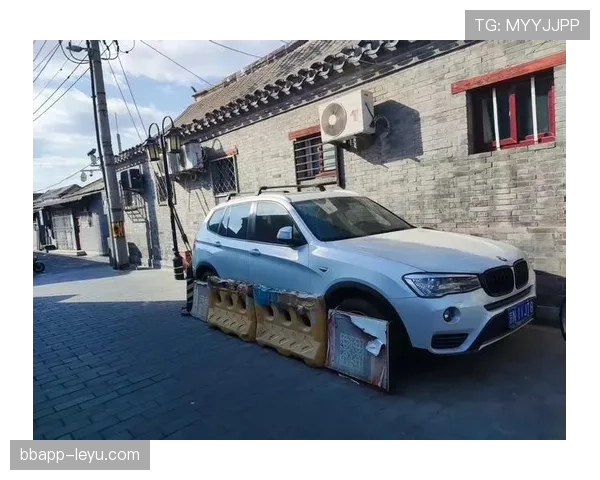 庞伟训练完回家直接睡车库，老婆说他比狗还难叫醒